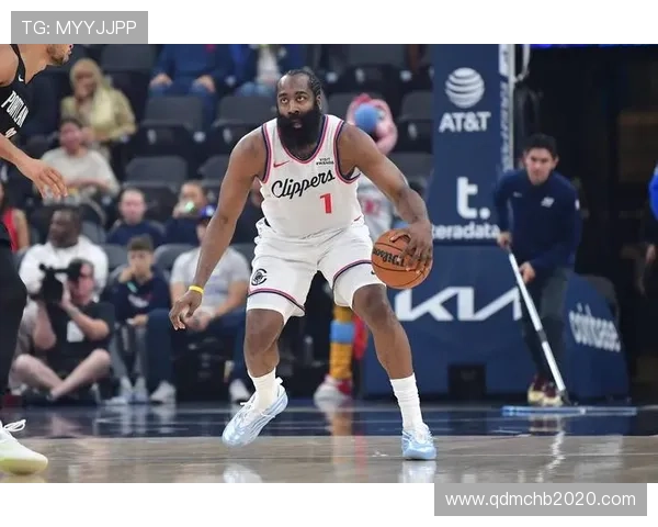 哈登足部酸痛问题得到缓解明天有望出战灰熊比赛